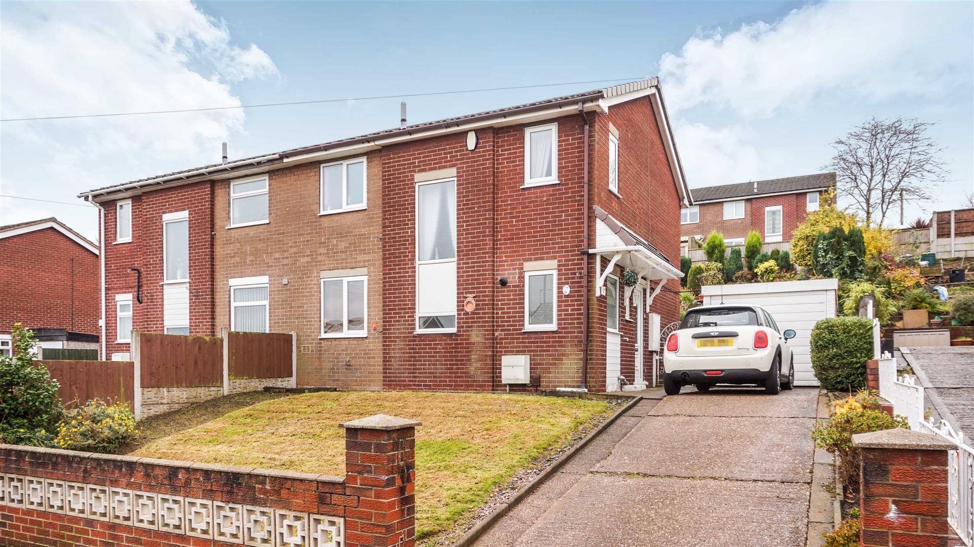 Property Search Bob Gutteridge Estate Agents and Valuers